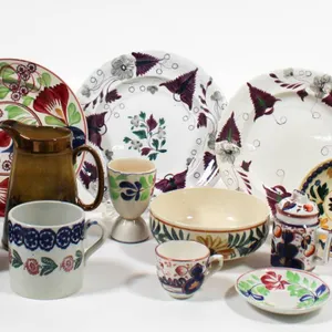 EARTHENWARE INCLUDING RIDGEWAYS WITH VISIBLE REPAIRS.