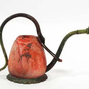 TOLE FLORAL WATERING CAN.