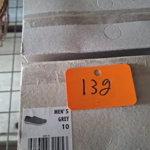 2 - Men's Grey sz 10 Shoes