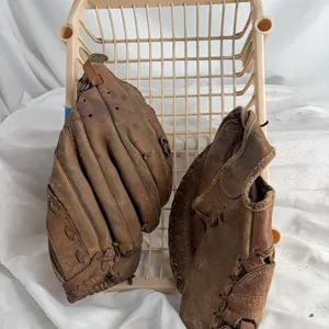 PLASTIC RACK-2 GLOVES