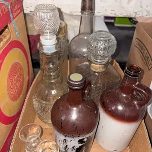 GLASS DECANTERS-JUGS-BOTTLES