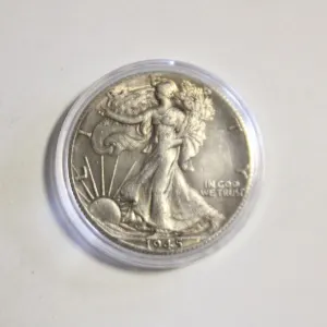1945 US  "WALKING LIBERTY " HALF DOLLAR