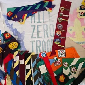Boy Scouts Canada Merit Badge Sash + 30+ Patches,