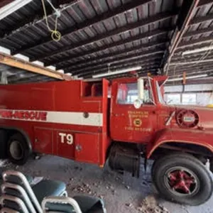 1978 Ford F-800 Fire Truck