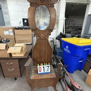 Oak Hall Tree w/ Storage in Seat