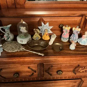 Decorative Figurines and Vanity Items