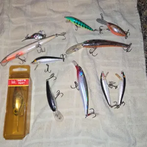 11 fishing lures