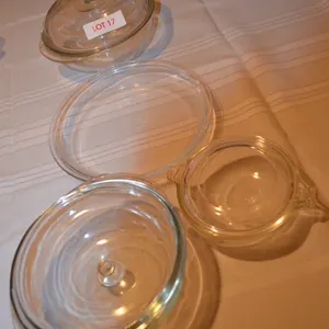Pyrex Set, pie plate, 3 Casserole Bowls with Lids
