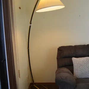 Floor Lamp, brass finish, extends