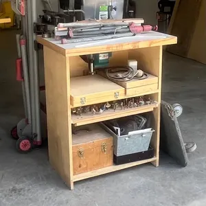 1/2 inch Makita router and custom wood table w/ router bits *THIS ITEM AVAILABLE FOR LIVE ON-SITE BIDDING ONLY