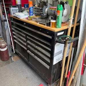 Tool box with 9 drawers black *THIS ITEM AVAILABLE FOR LIVE ON-SITE BIDDING ONLY