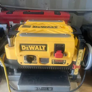 Dewalt 3 knife 6"x 12" thickness planer *THIS ITEM AVAILABLE FOR LIVE ON-SITE BIDDING ONLY