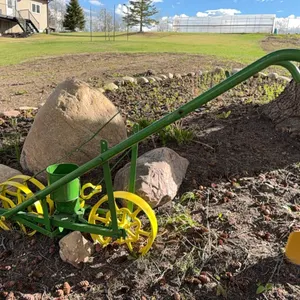 John Deere Antique Seeder *THIS ITEM AVAILABLE FOR LIVE ON-SITE BIDDING ONLY