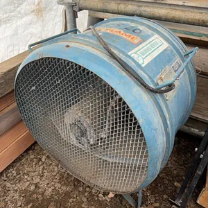 Large commercial 5000 cfm fan *THIS ITEM AVAILABLE FOR LIVE ON-SITE BIDDING ONLY