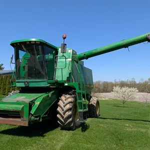 1996 John Deere 9500 Combine