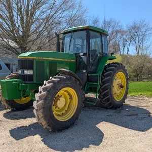 John Deere 7800 Tractor