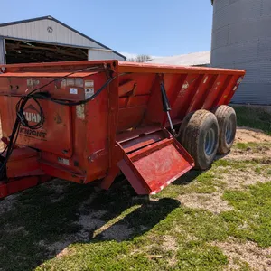 Kuhn Knight 8118 Manure Spreader
