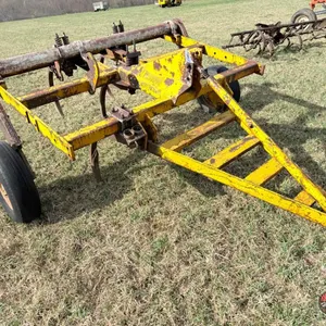Landoll 7 Shank Chisel Plow
