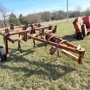 9 Shank Chisel Plow