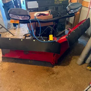 8'2" Boss V Plow