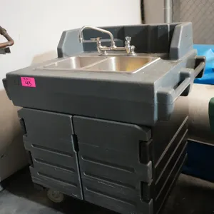 Cambro Hot and Cold Sink