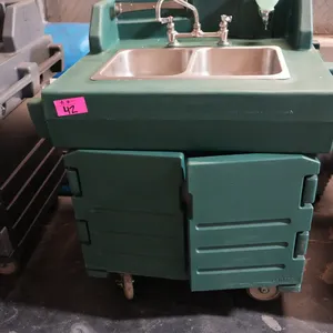 Cambro Hot and Cold Sink
