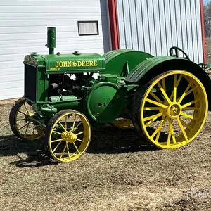 1928 John Deere D 2WD Wide Front Antique Tractor