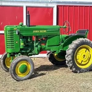 1948 John Deere M 2WD Wide Front Antique Tractor