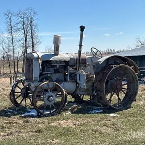1928 McCormick Deering 15-30 2WD Wide Front Antique Tractor