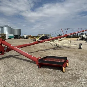 2003 Buhler Farm King Y10701M 10 in x 70 ft Swing Transfer Grain Auger