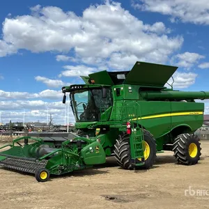 2013 John Deere S680 Combine Harvester