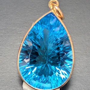 10ct Blue Topaz Pendant