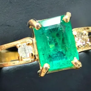 .98ct Emerald and 10k Ring
