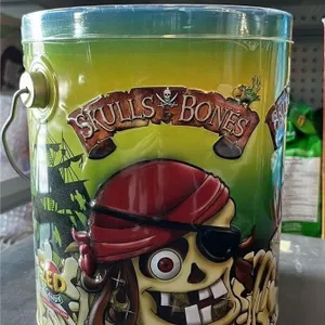 Tin Pirate Skull And Bones 7.5"x6"