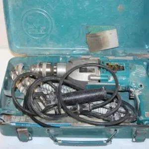 Makita Var. Spd. Rev. 3/4" Hammer Drill