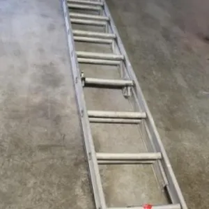 28' Aluminum Extension Ladder