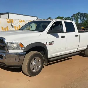 2015 RAM 2500 HEAVY DUTY CREW CAB 4X4 PICKUP VIN: 3C6UR5HL2FG708734
