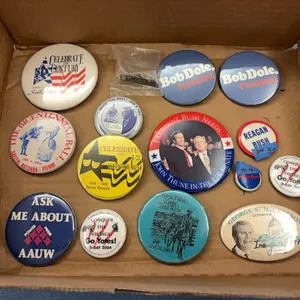 Buttons & Pins