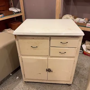 Enamel top cabinet