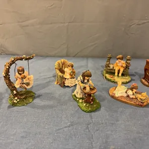 Sandra Kuck’s figurines