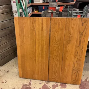 42” wood table