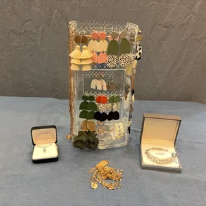 Earings, Necklaces & Bracelet