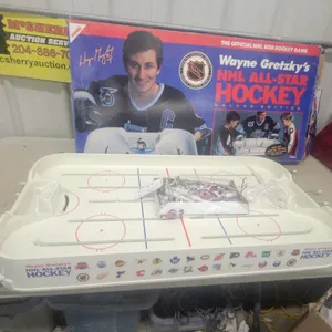 Wayne Gretzky's NHL All-Star Hockey Deluxe Edition Table Game with Player Figures Buddy L