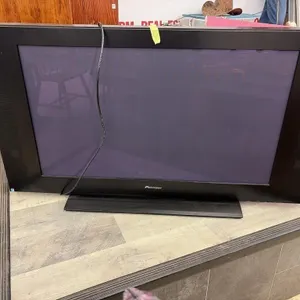 42 Inch Pioneer Plasma TV with Remote
