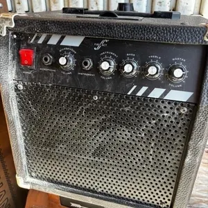 First Act Guitar amp