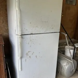 GE fridge 2 door   Great for garage. Needs a