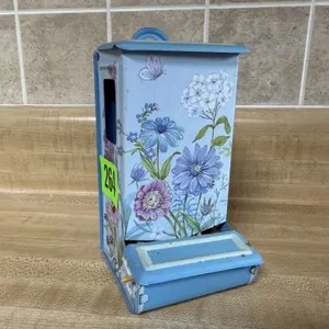 Vintage match holder