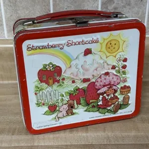 1980 Strawberry Shortcake lunchbox