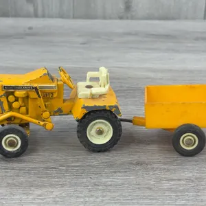 Allis-Chalmers B-112 Lawn & Garden Tractor & Trailer, 1/16, Ertl