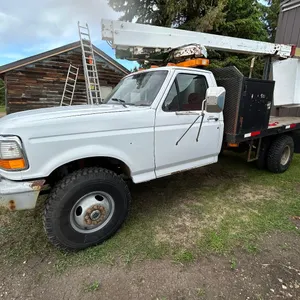 1995 Ford F350 Bucket Boom Service Truck, Extendable Boom, Rear Deck, Side Service Boxes, Dually, 7.3l Gas Engine, 5spd Standard, White, Mileage Unkno
